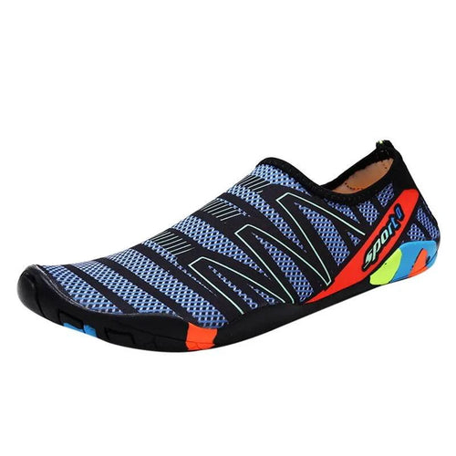 Mandotos unisex swimming shoes with flexible, quick-drying material and slip-resistant soles for water sports and beach activities.