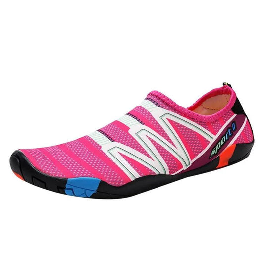 Mandotos unisex swimming shoes with lightweight, quick-drying material and flexible sole for water sports and aquatic activities.