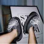Mandotos winter warm slippers with plush lining for cozy indoor comfort, featuring soft fabric and slip-on design.