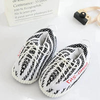 Mandotos winter warm slippers with plush lining, designed for cozy indoor comfort and everyday indoor wear.