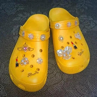 Mandotos women's slippers shoes clogs in soft fabric with slip-on design, comfortable indoor footwear for women.