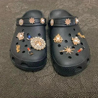 Mandotos women's slippers shoes clogs with cushioned soles, featuring a cozy slip-on design and soft fabric upper.